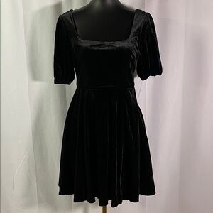 NWT Hem & Thread Black Velvet Short Sleeve Square Neck Swing Dress
